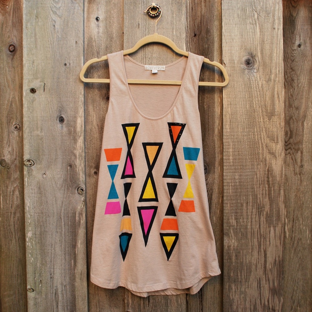 Geometric print racerback tank top—sz L
